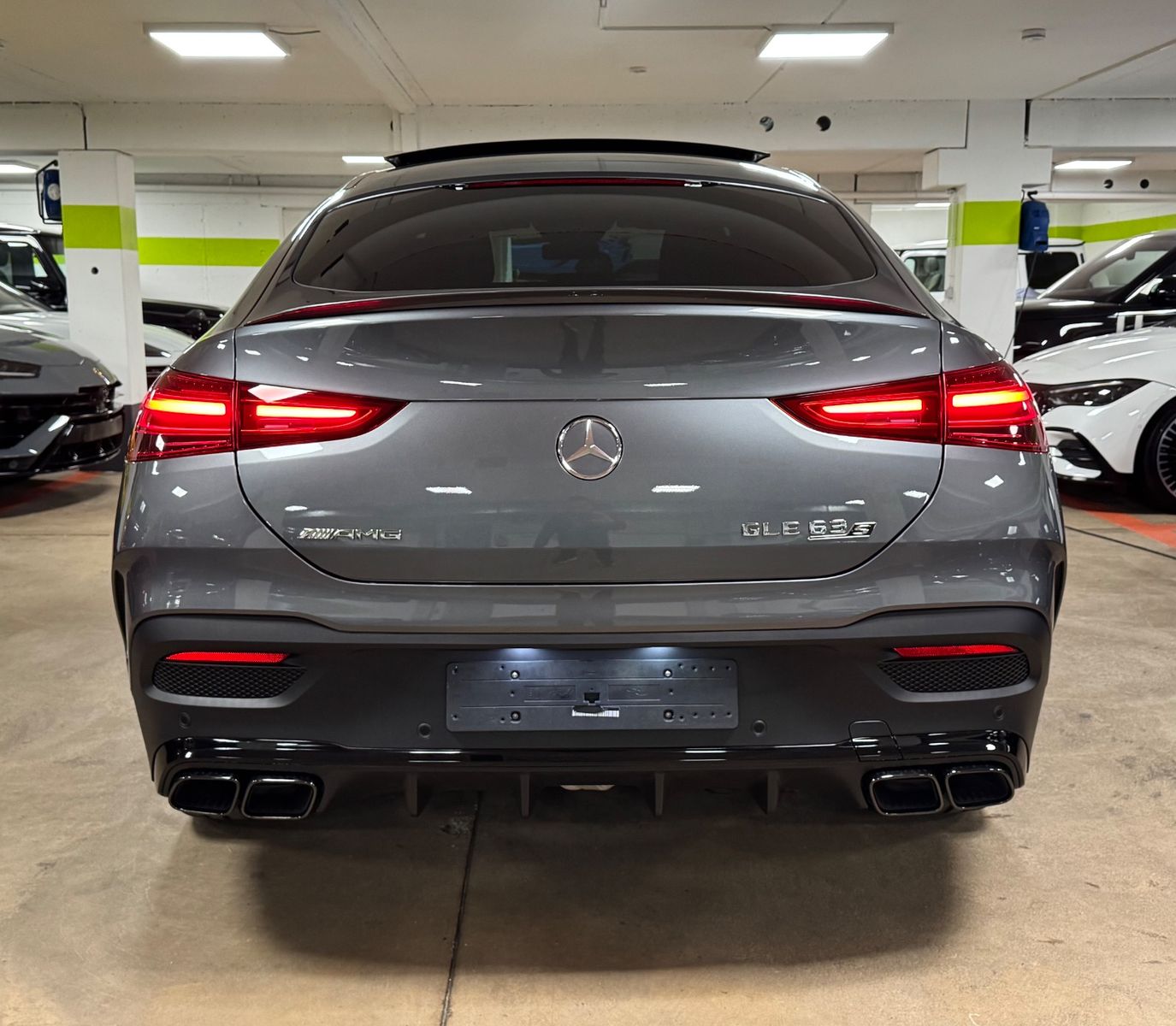 Fahrzeugabbildung Mercedes-Benz GLE 63 S AMG 4M+ COUPE FACELIFT MASSAG STANDHEIZ