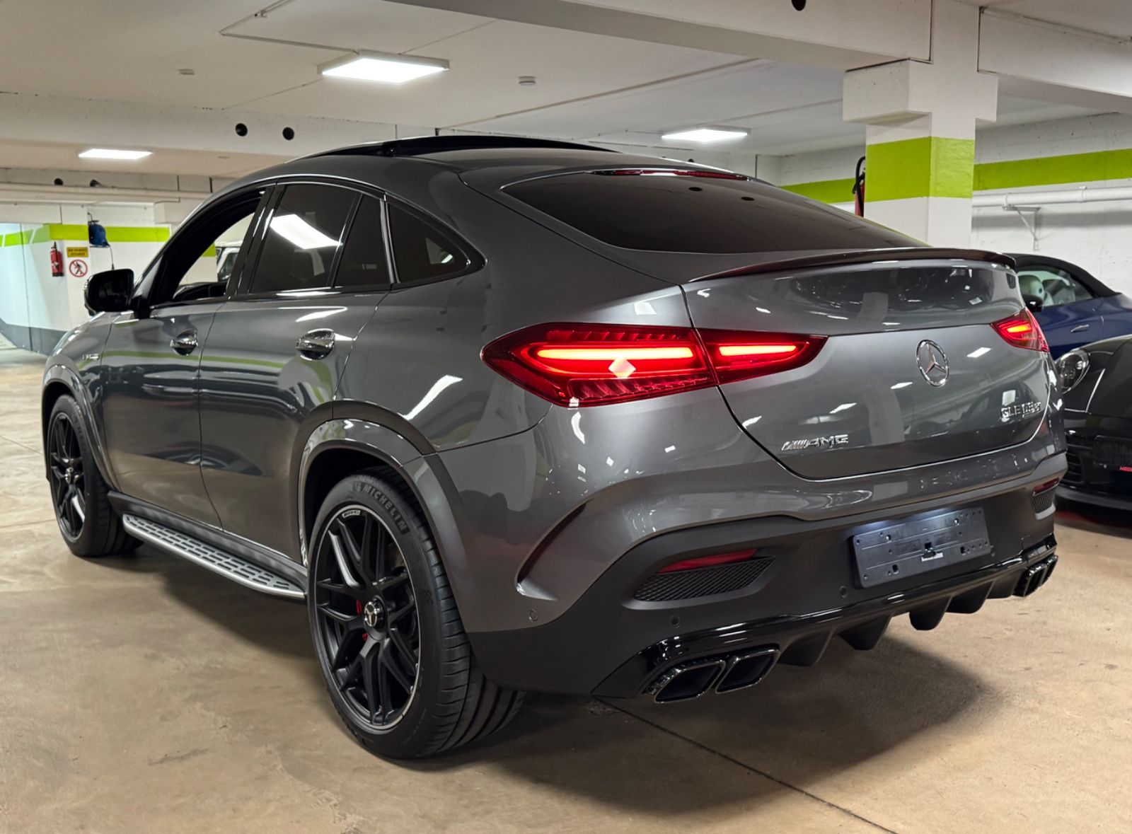 Fahrzeugabbildung Mercedes-Benz GLE 63 S AMG 4M+ COUPE FACELIFT MASSAG STANDHEIZ