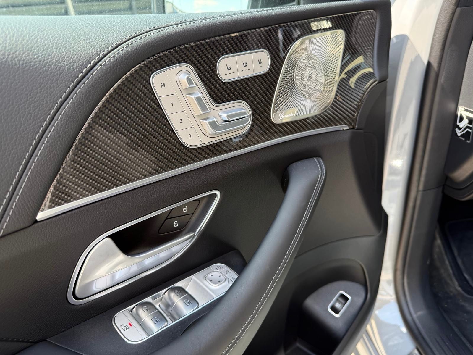 Fahrzeugabbildung Mercedes-Benz GLE 53 AMG 4M CARBON PANO MASSAGE HEADUP 25 FULL