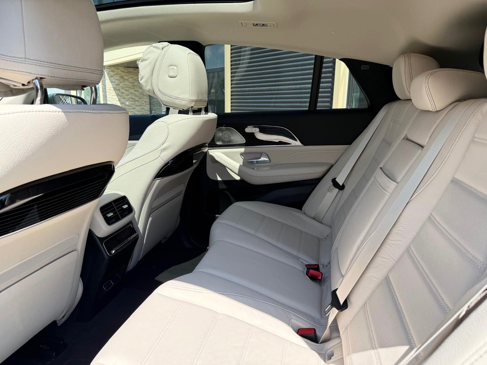 Fahrzeugabbildung Mercedes-Benz GLE 450 d 4M COUPE AMG EXLUSIVINT PANO PR25 FULL