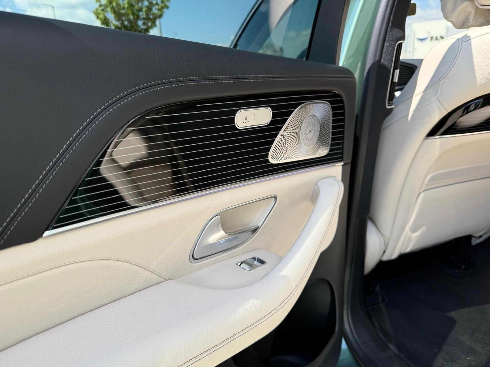 Fahrzeugabbildung Mercedes-Benz GLE 450 d 4M COUPE AMG EXLUSIVINT PANO PR25 FULL