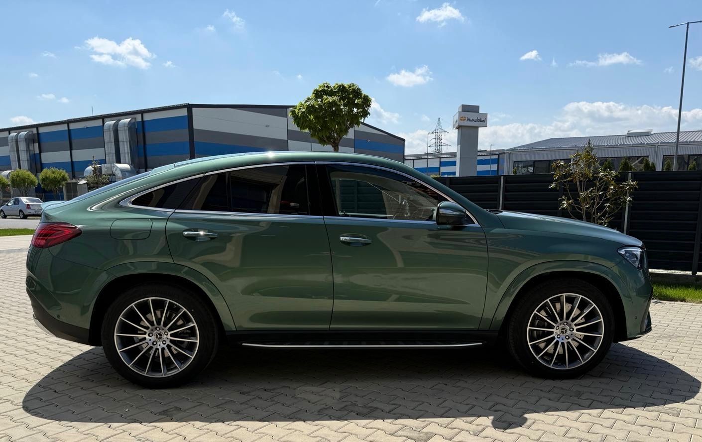 Fahrzeugabbildung Mercedes-Benz GLE 450 d 4M COUPE AMG EXLUSIVINT PANO PR25 FULL