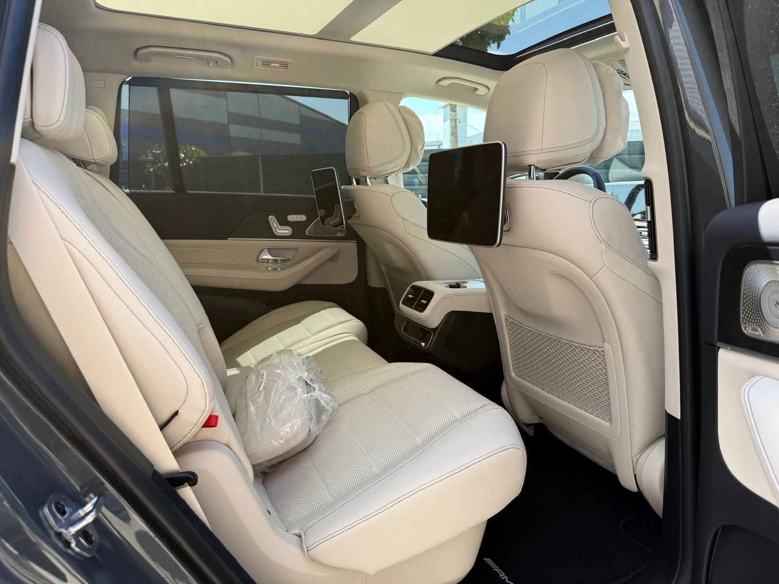 Fahrzeugabbildung Mercedes-Benz GLS 450 BENZIN AMG FOND TV MASSAGE 7SEAT 25 FULL