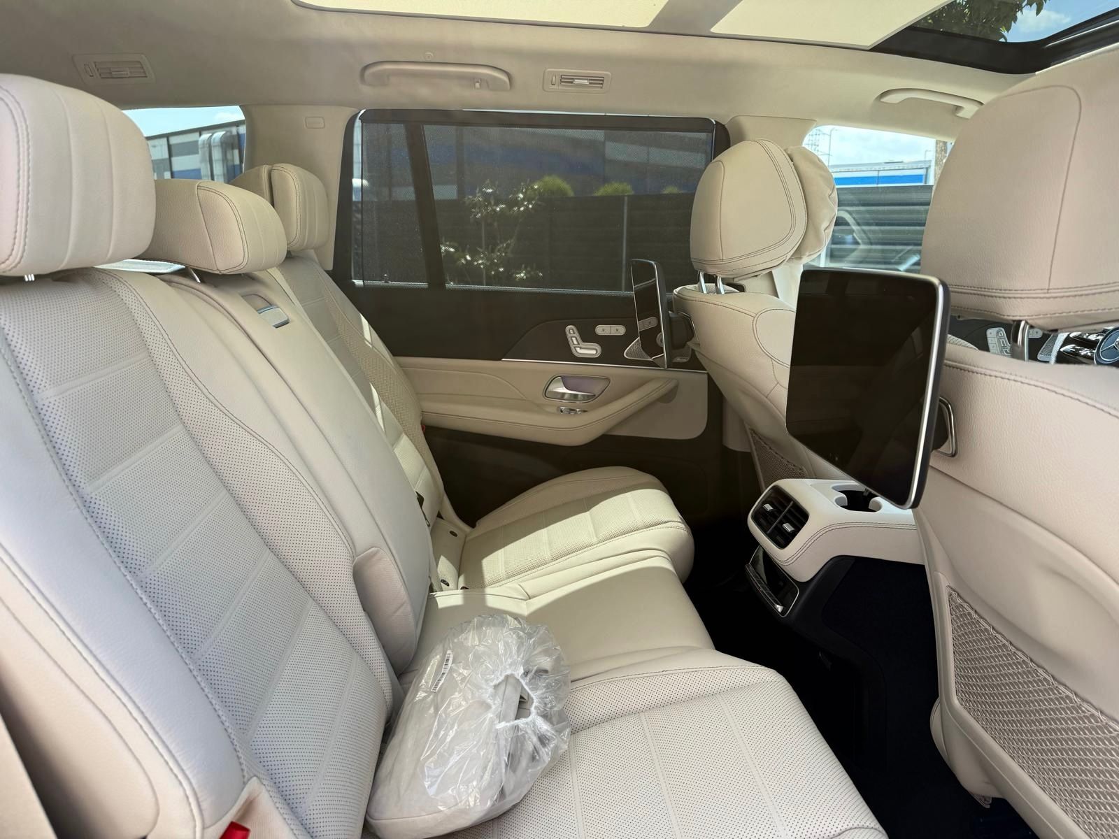Fahrzeugabbildung Mercedes-Benz GLS 450 BENZIN AMG FOND TV MASSAGE 7SEAT 25 FULL