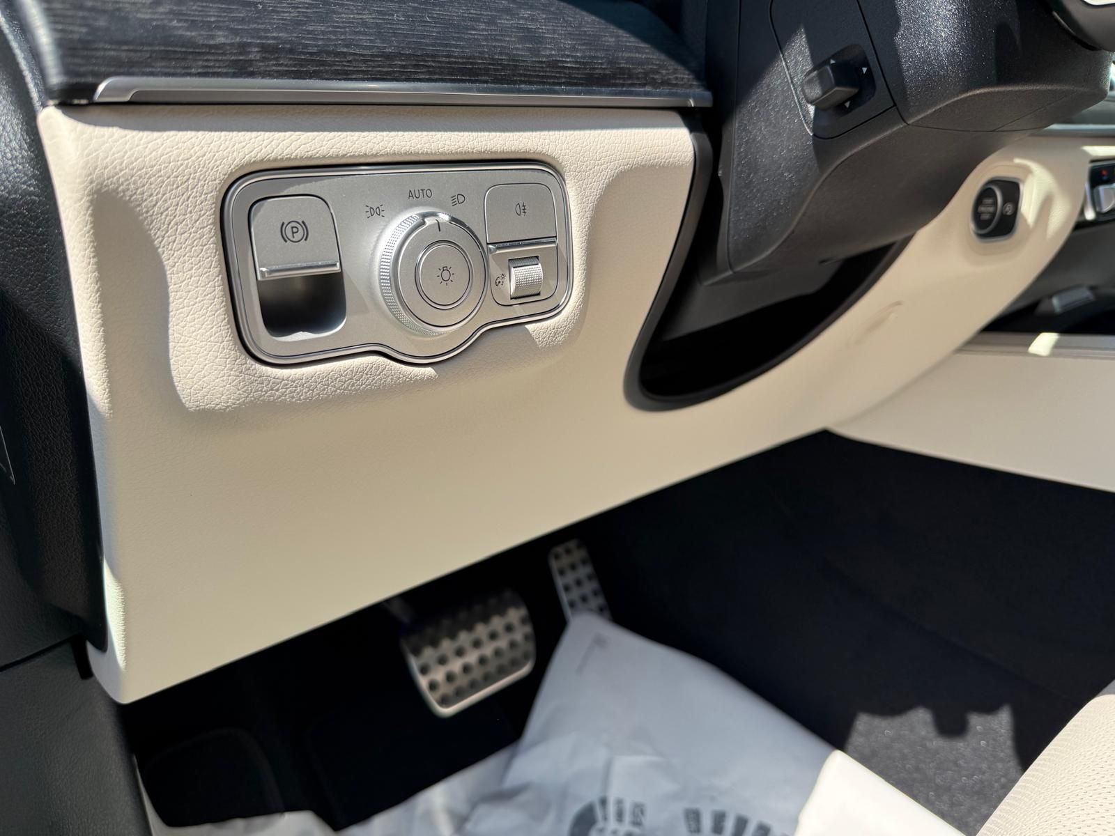 Fahrzeugabbildung Mercedes-Benz GLS 450 BENZIN AMG FOND TV MASSAGE 7SEAT 25 FULL