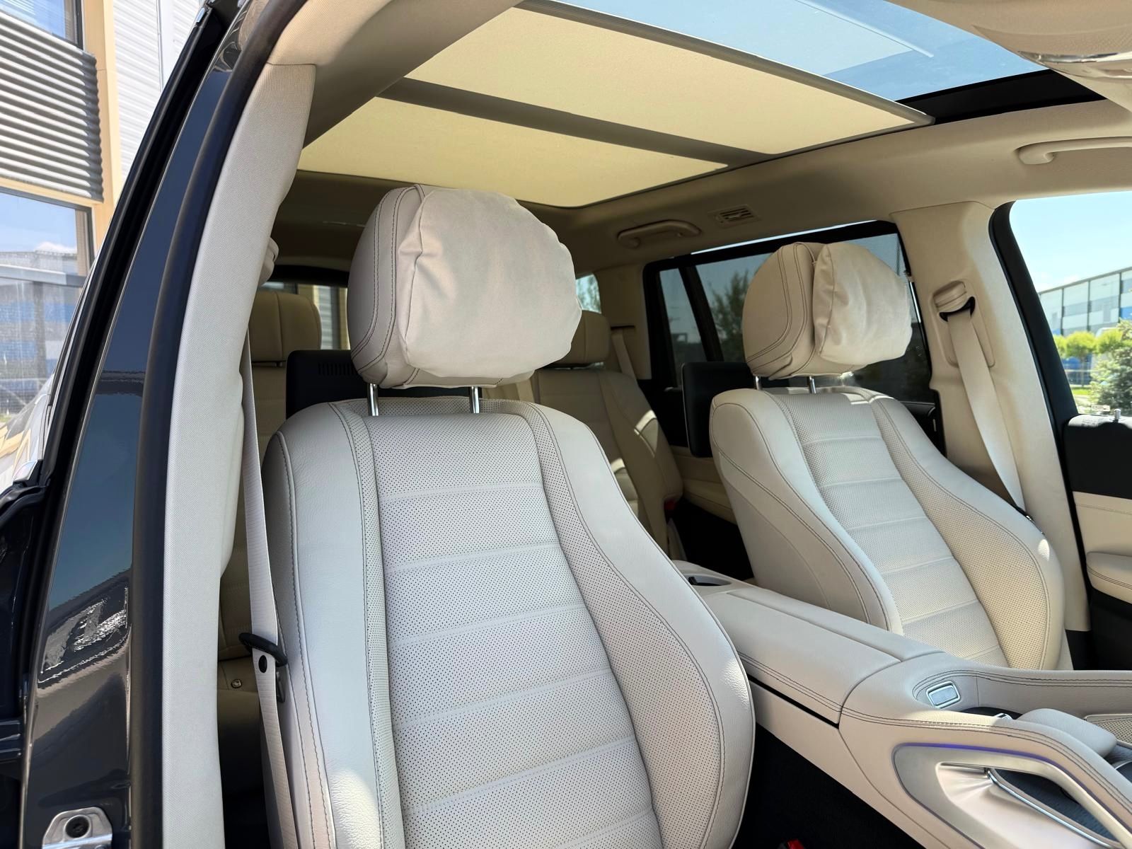 Fahrzeugabbildung Mercedes-Benz GLS 450 BENZIN AMG FOND TV MASSAGE 7SEAT 25 FULL