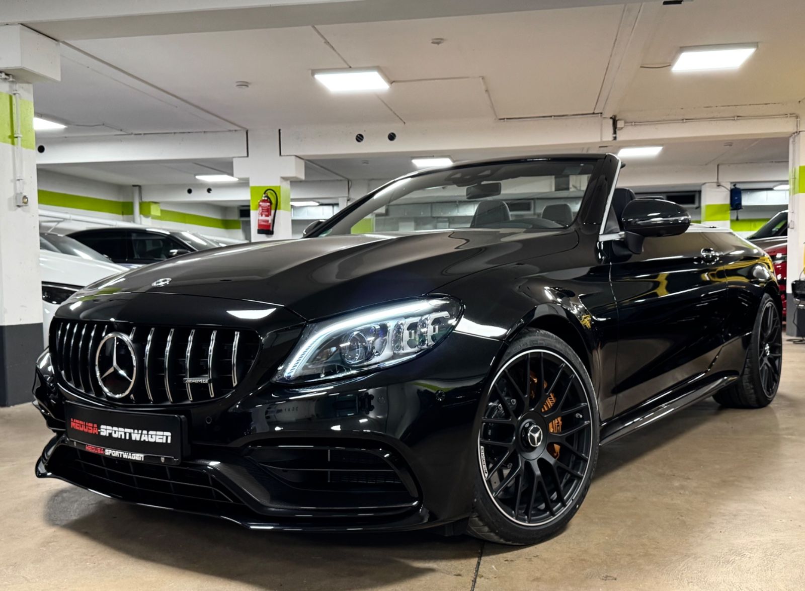 Fahrzeugabbildung Mercedes-Benz C 63 S AMG CABRIO CARBON EXT&INT CERAMIC FULLOPT