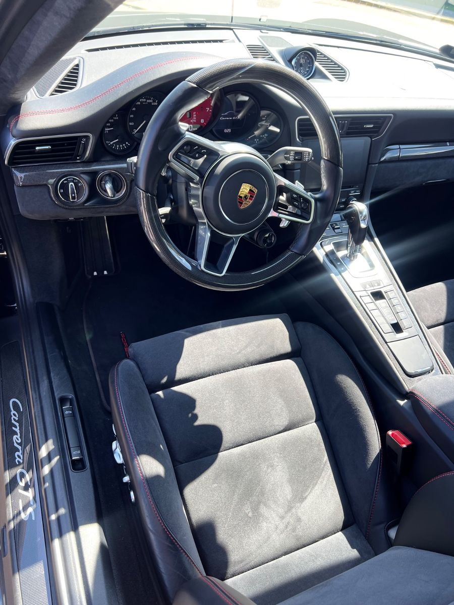 Fahrzeugabbildung Porsche 991 CARRERA GTS FACELIFT SAMMLER NUR 6500KM FULL