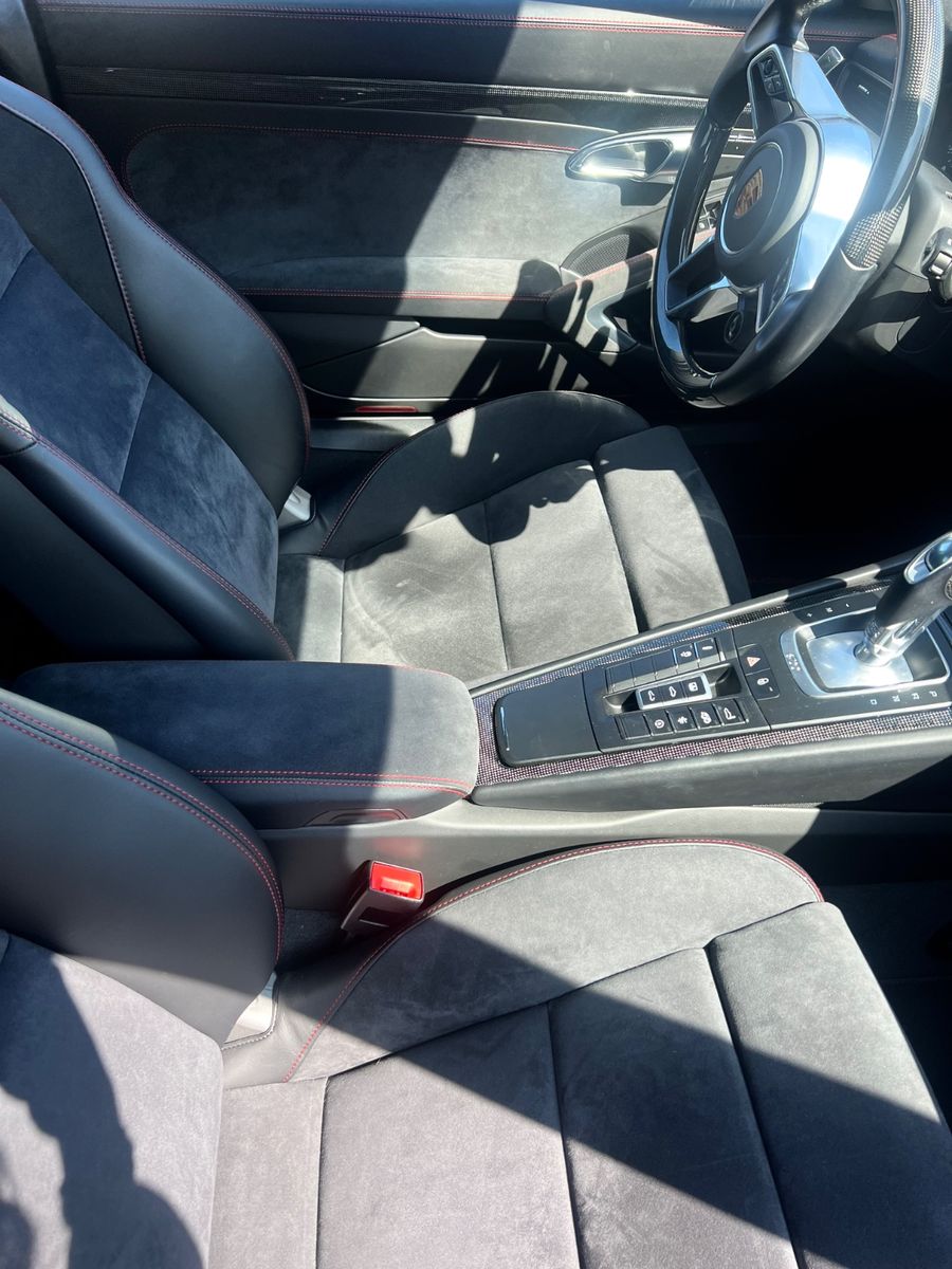 Fahrzeugabbildung Porsche 991 CARRERA GTS FACELIFT SAMMLER NUR 6500KM FULL