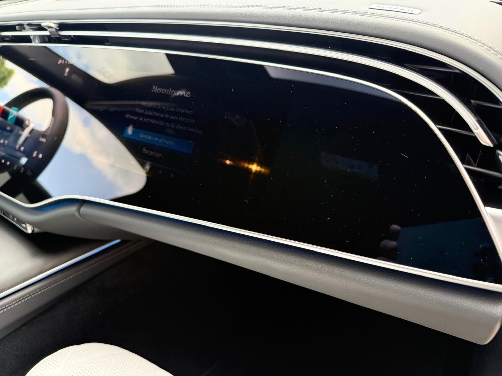 Fahrzeugabbildung Mercedes-Benz E 200 4M AMG LINE EXCLUSIV HYPERSCREEN BURMESTER