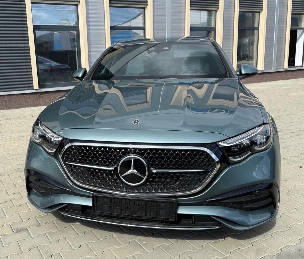 Fahrzeugabbildung Mercedes-Benz E 200 4M AMG LINE EXCLUSIV HYPERSCREEN BURMESTER