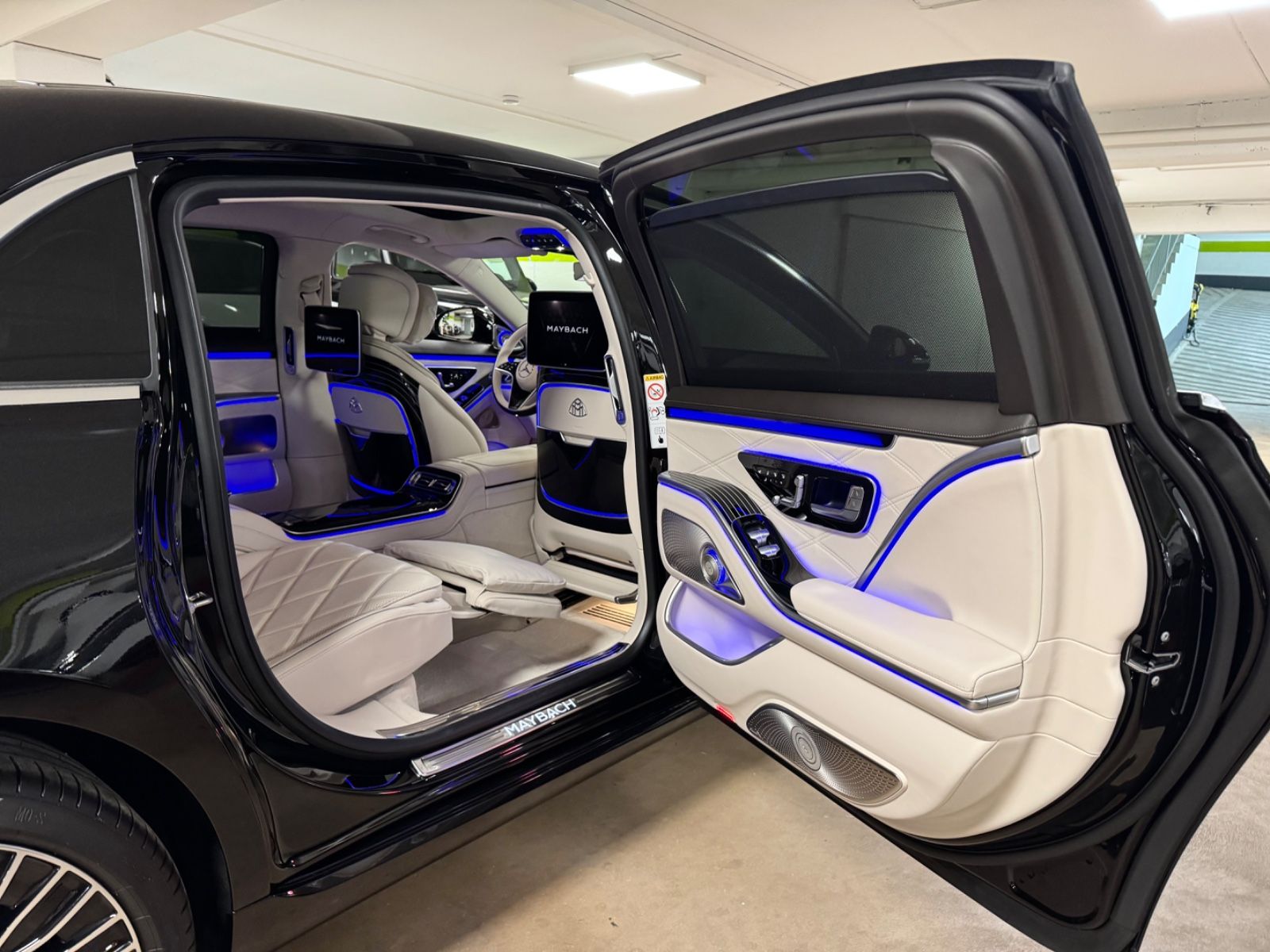Fahrzeugabbildung Mercedes-Benz S 580 MAYBACH EXCUTIVE FIRSTCLASS TV MASSAG FULL