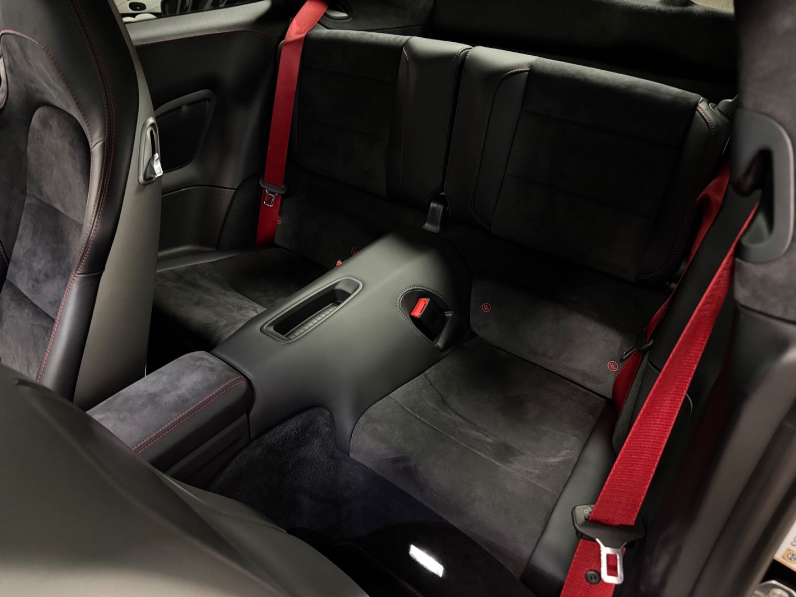 Fahrzeugabbildung Porsche 911 CARRERA GTS FACELIFT SAMMLER NUR 6500KM FULL