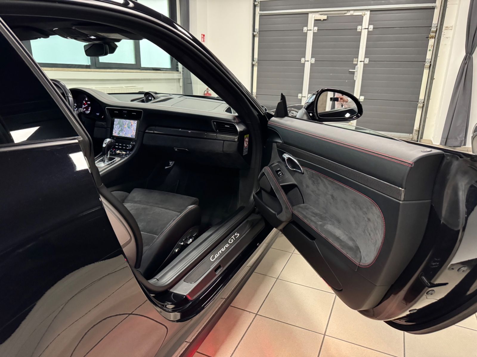 Fahrzeugabbildung Porsche 911 CARRERA GTS FACELIFT SAMMLER NUR 6500KM FULL