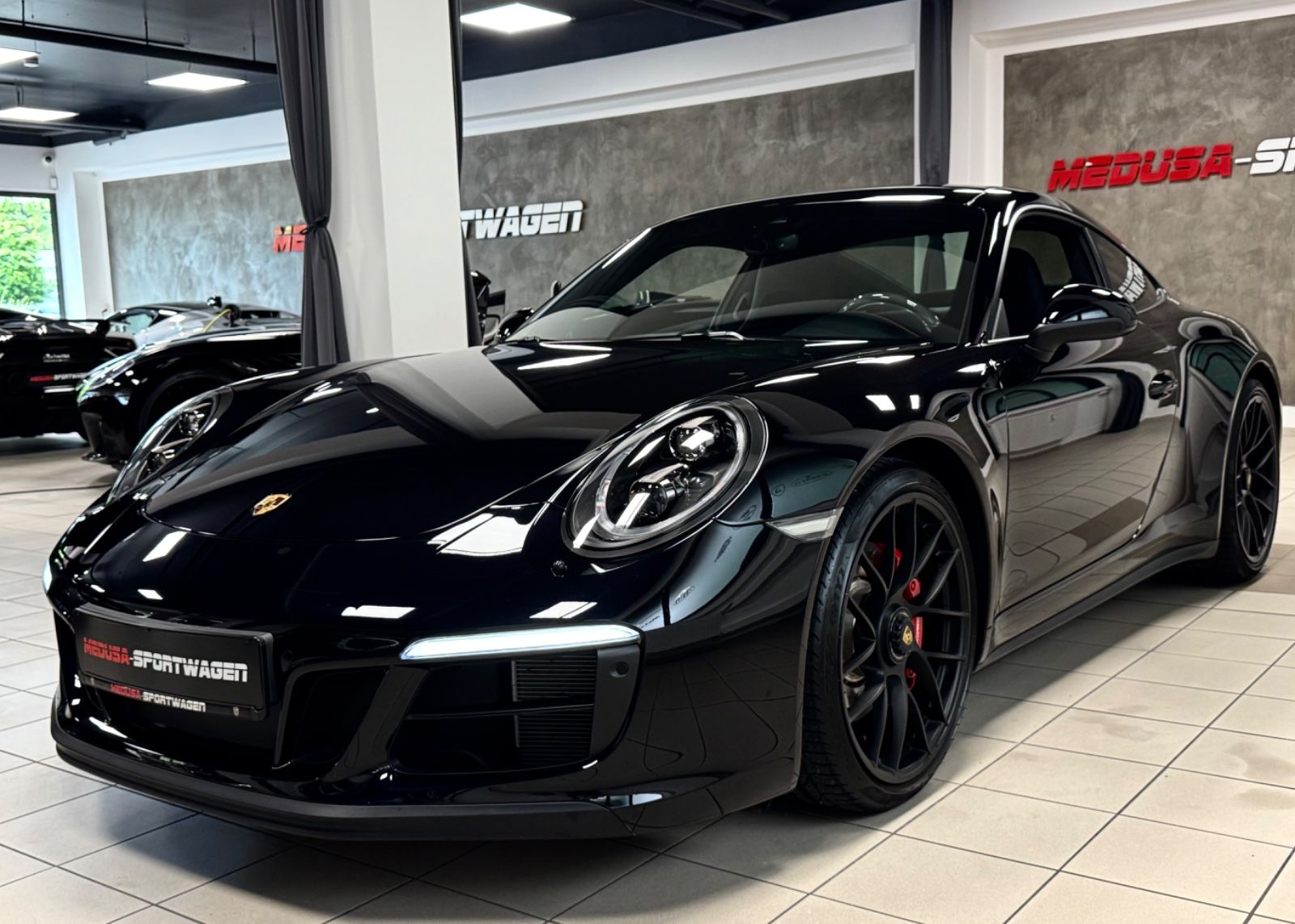 Fahrzeugabbildung Porsche 911 CARRERA GTS FACELIFT SAMMLER NUR 6500KM FULL