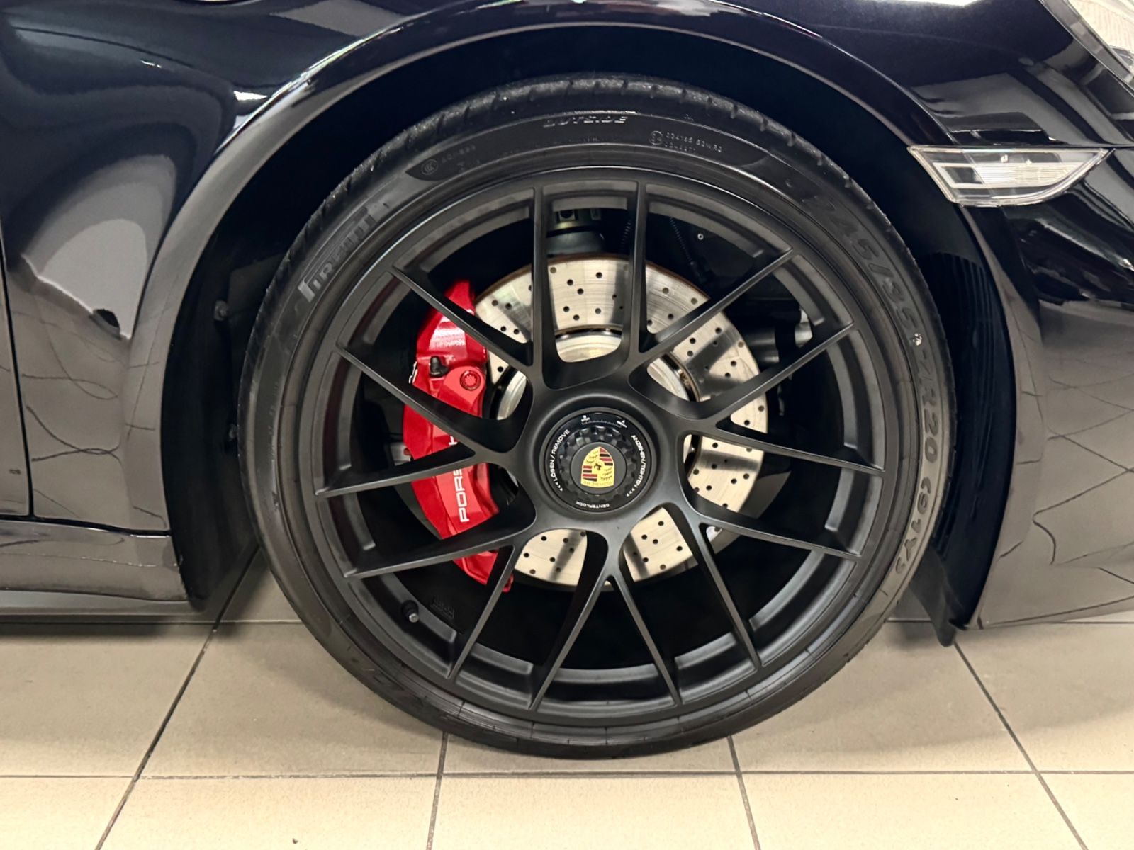 Fahrzeugabbildung Porsche 911 CARRERA GTS FACELIFT SAMMLER NUR 6500KM FULL