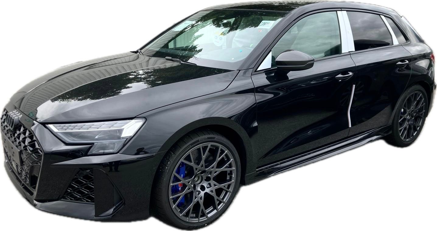 Fahrzeugabbildung Audi RS3 SPORTBACK CARBON INT&EXT CERAMIC PANO25 FULL