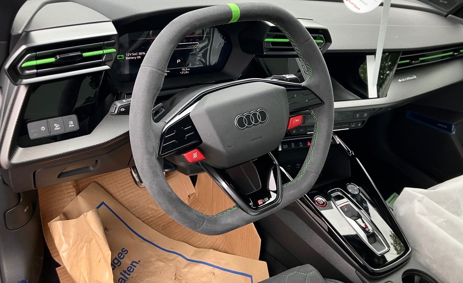 Fahrzeugabbildung Audi RS3 SPORTBACK CARBON INT&EXT CERAMIC PANO25 FULL