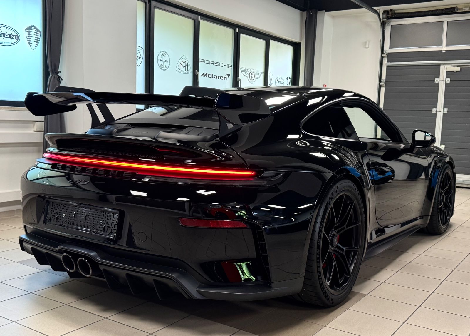 Fahrzeugabbildung Porsche 911 GT3 FACELIFT PDK CLUBSPORT CARBONSEAT NEWCAR