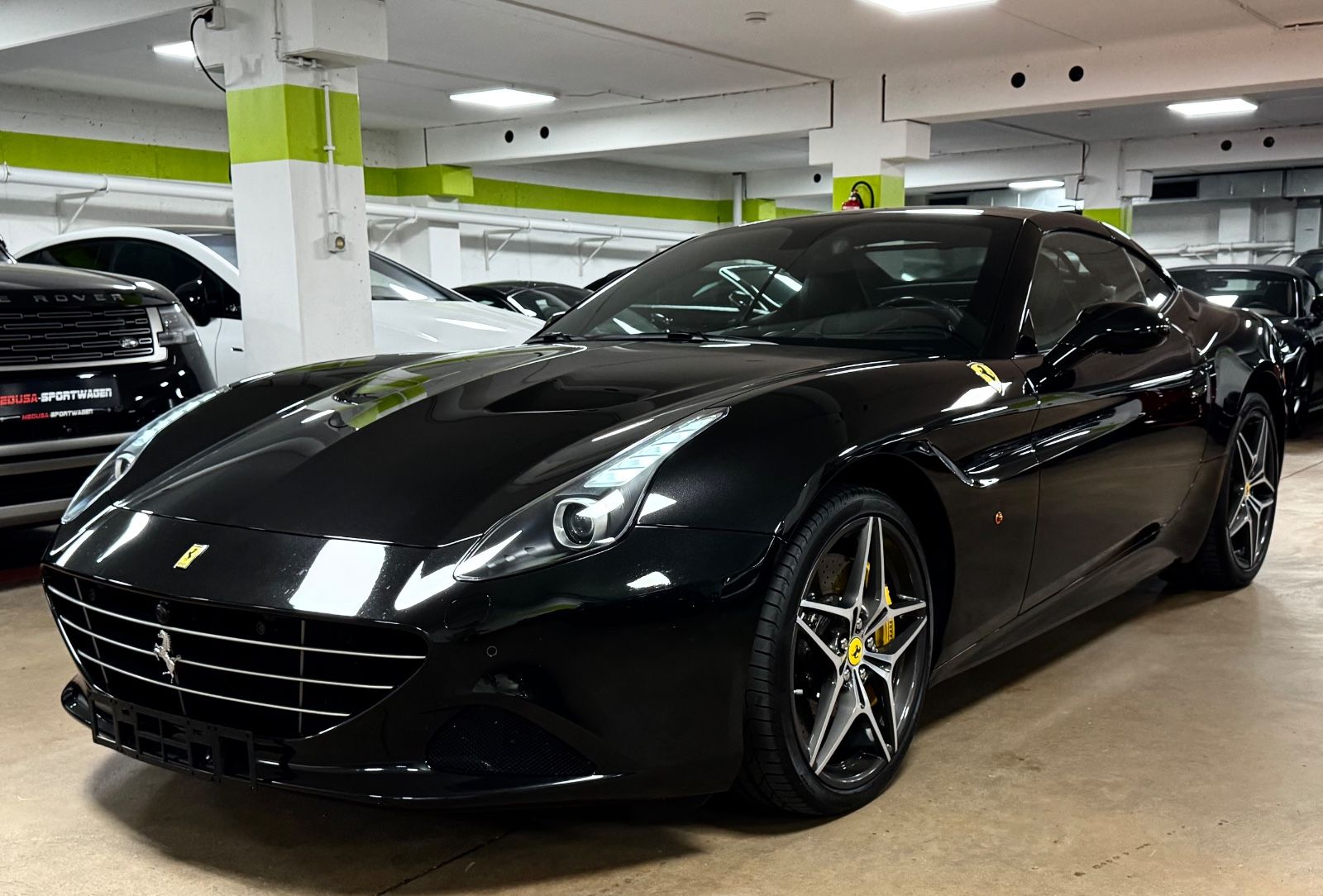 Fahrzeugabbildung Ferrari CALIFORNIA T HANDLING SPECIALE CARBONPACK FULL!