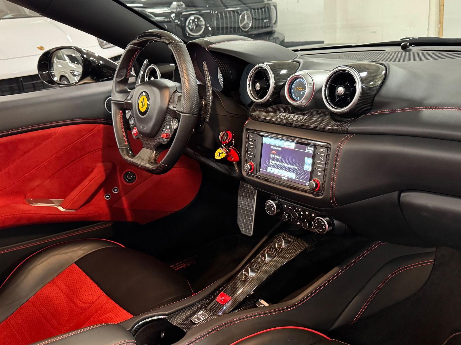 Fahrzeugabbildung Ferrari CALIFORNIA T HANDLING SPECIALE CARBONPACK FULL!