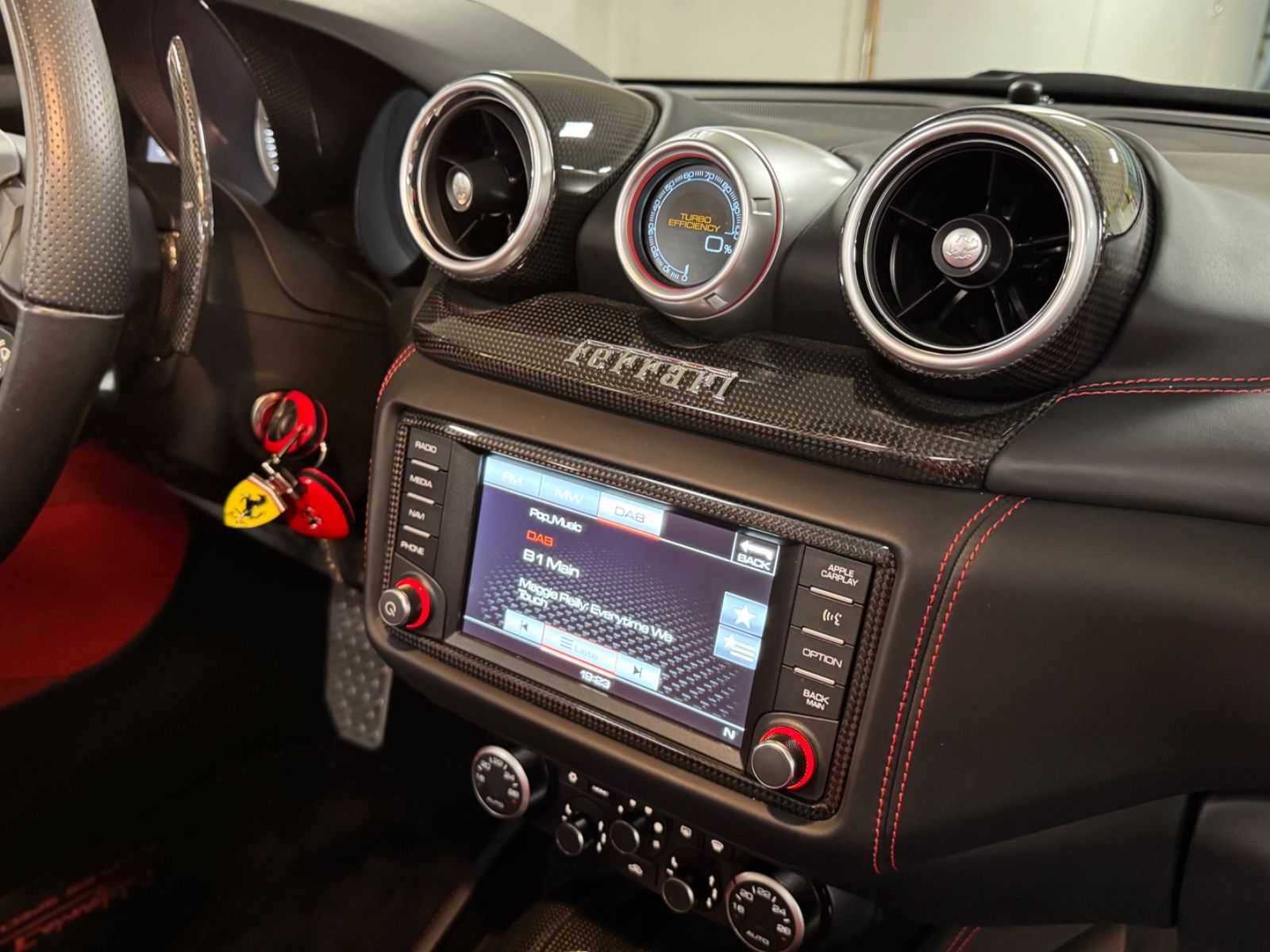 Fahrzeugabbildung Ferrari CALIFORNIA T HANDLING SPECIALE CARBONPACK FULL!