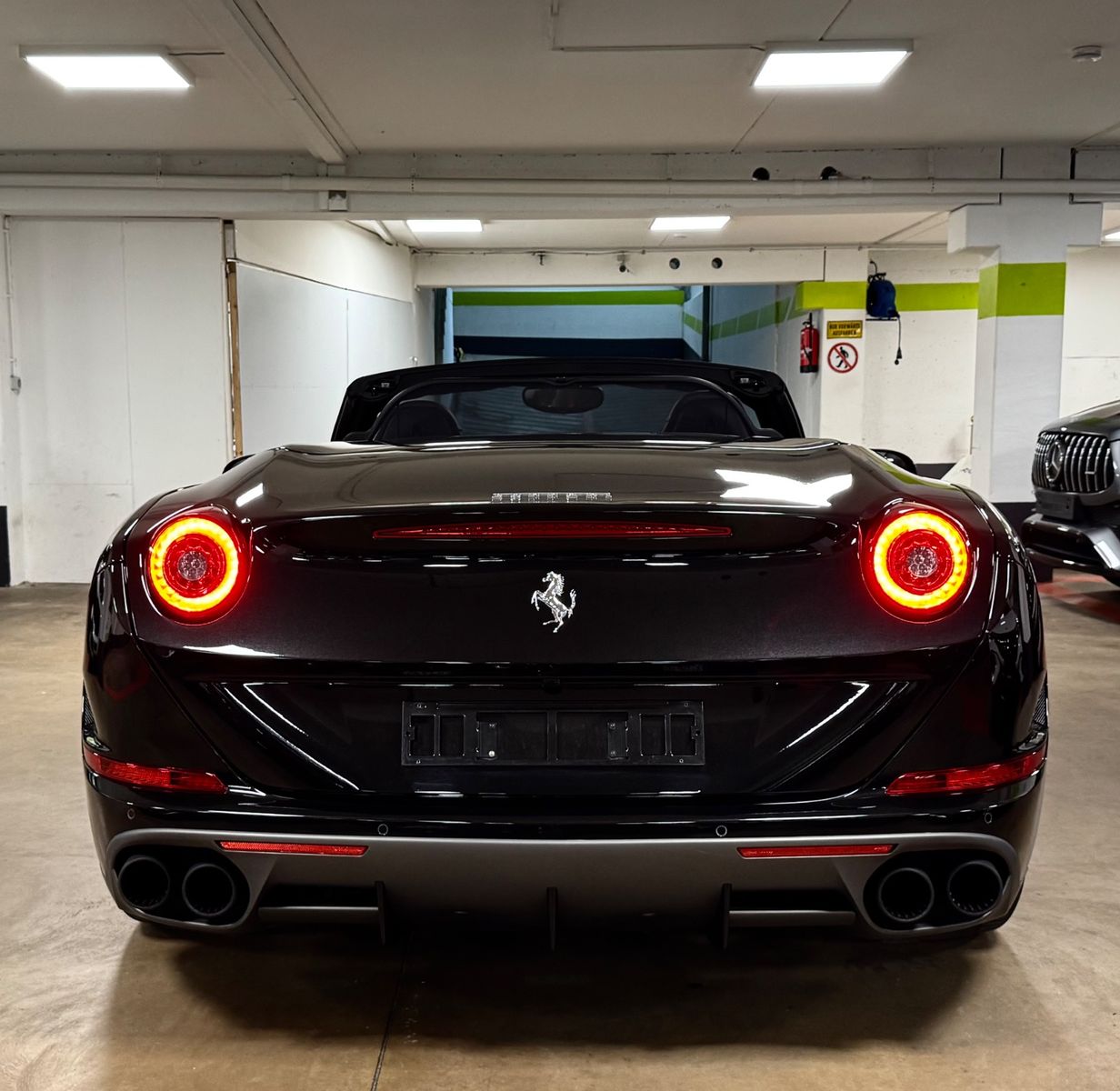 Fahrzeugabbildung Ferrari CALIFORNIA T HANDLING SPECIALE CARBONPACK FULL!