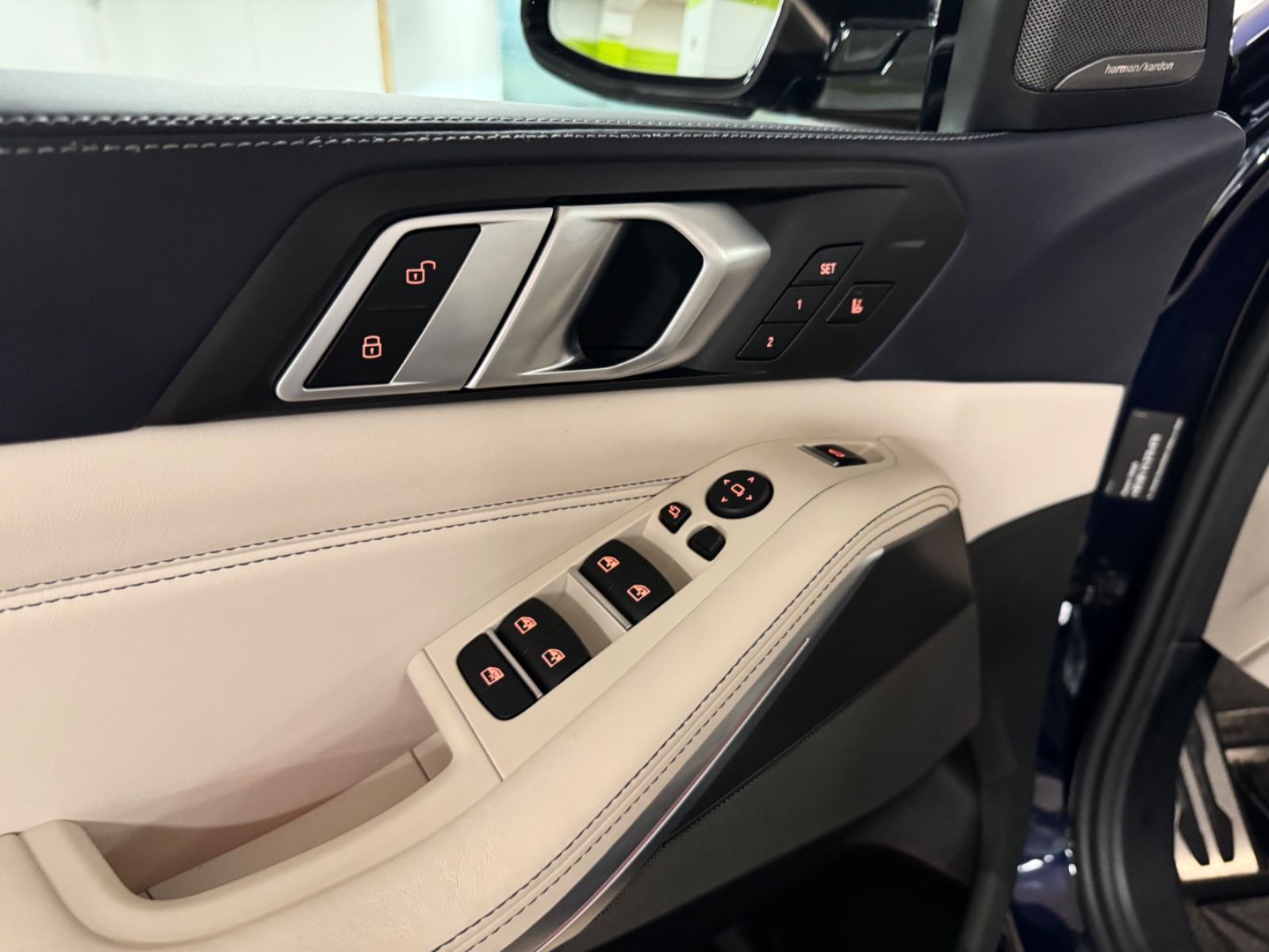 Fahrzeugabbildung BMW X5 M50 i INDIVIDUAL M-SPORT HARMAN KARDON FULL!