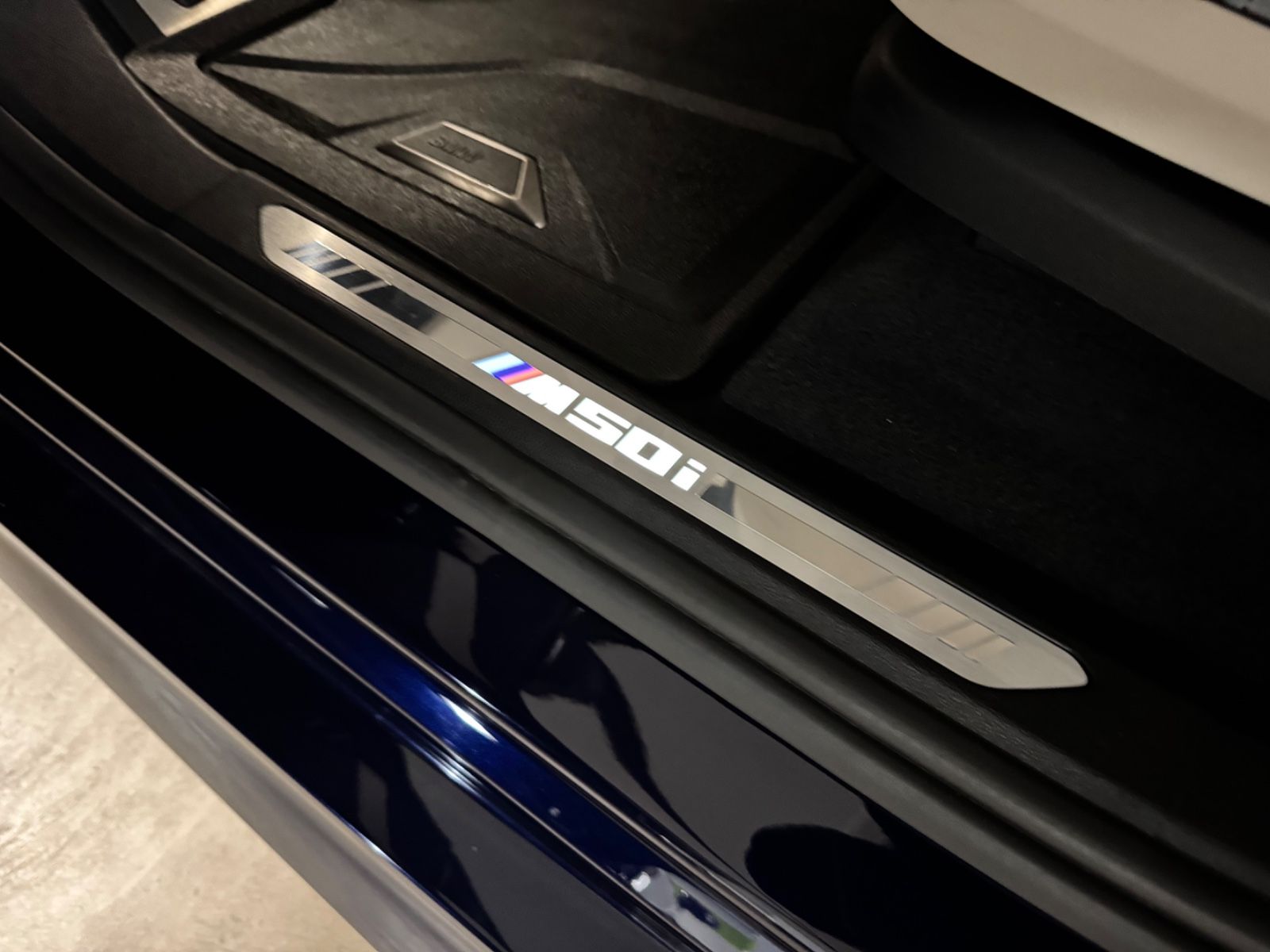 Fahrzeugabbildung BMW X5 M50 i INDIVIDUAL M-SPORT HARMAN KARDON FULL!