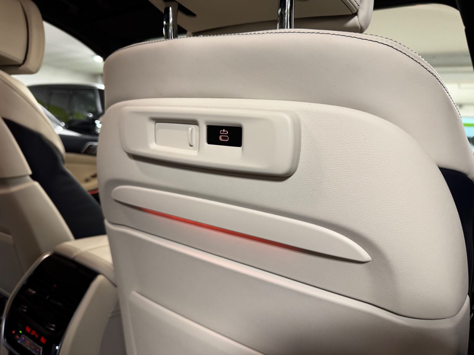 Fahrzeugabbildung BMW X5 M50 i INDIVIDUAL M-SPORT HARMAN KARDON FULL!
