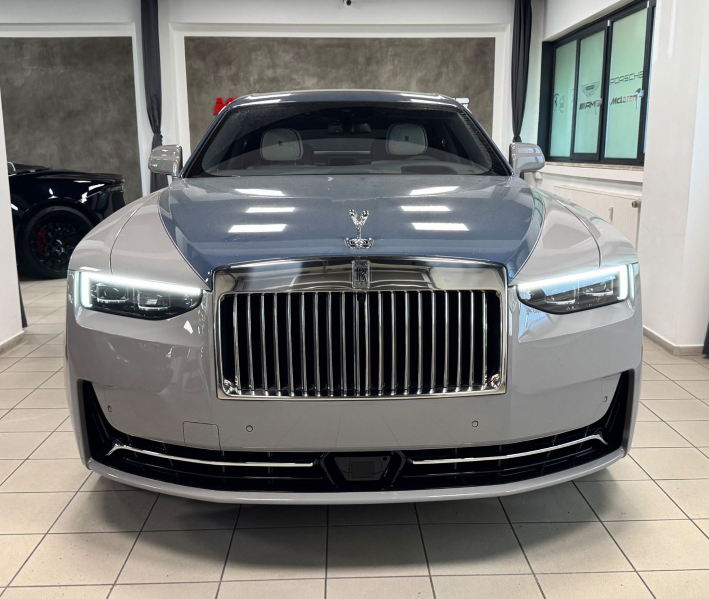 Fahrzeugabbildung Rolls-Royce GHOST II FACELIFT EXCLUSIV DUO-TON 4SEAT 25 FULL