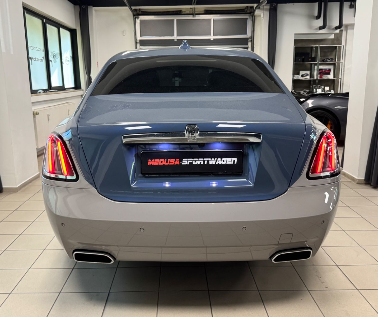 Fahrzeugabbildung Rolls-Royce GHOST II FACELIFT EXCLUSIV DUO-TON 4SEAT 25 FULL