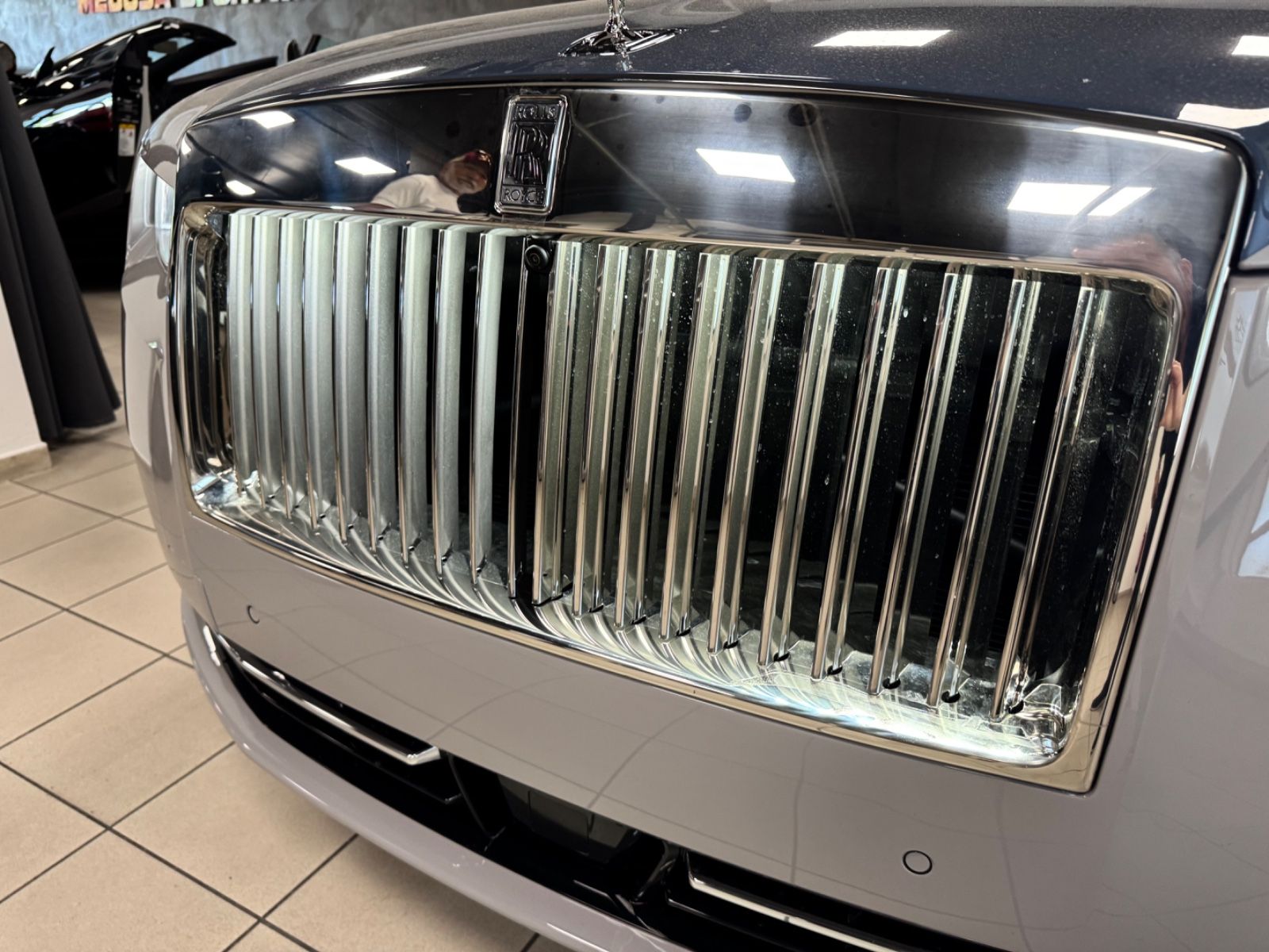 Fahrzeugabbildung Rolls-Royce GHOST II FACELIFT EXCLUSIV DUO-TON 4SEAT 25 FULL