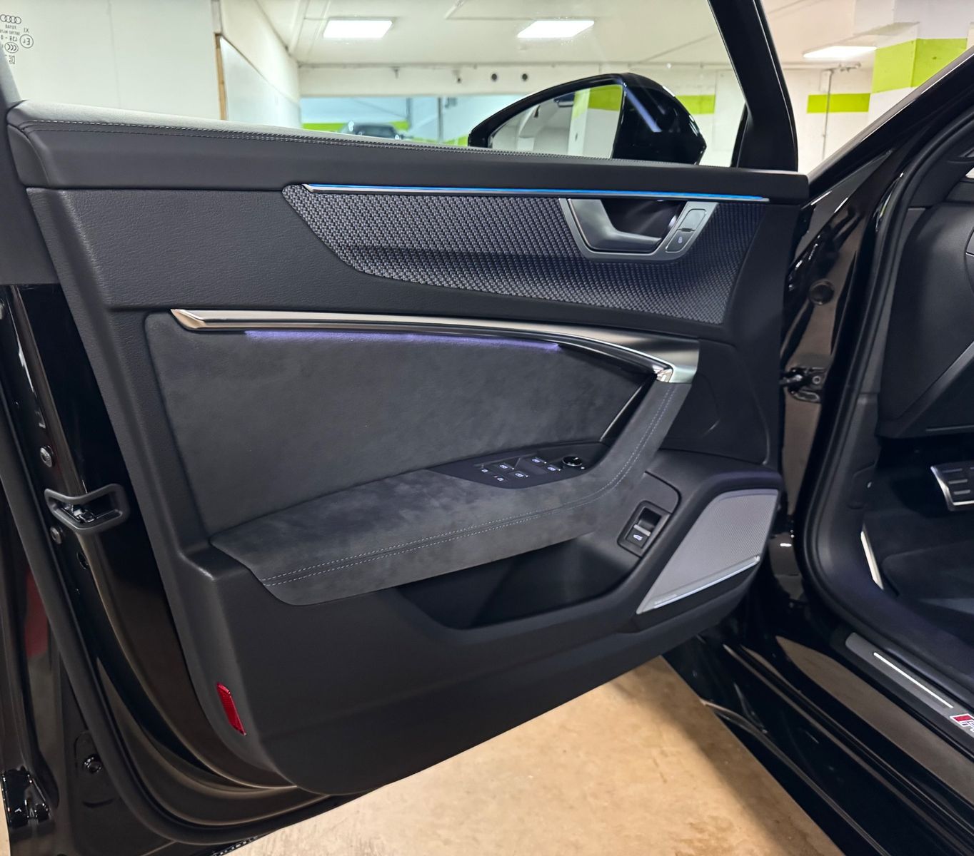 Fahrzeugabbildung Audi RS6 PERFORMANCE SCHALENSITZE CERAMIC B&O 25 FULL