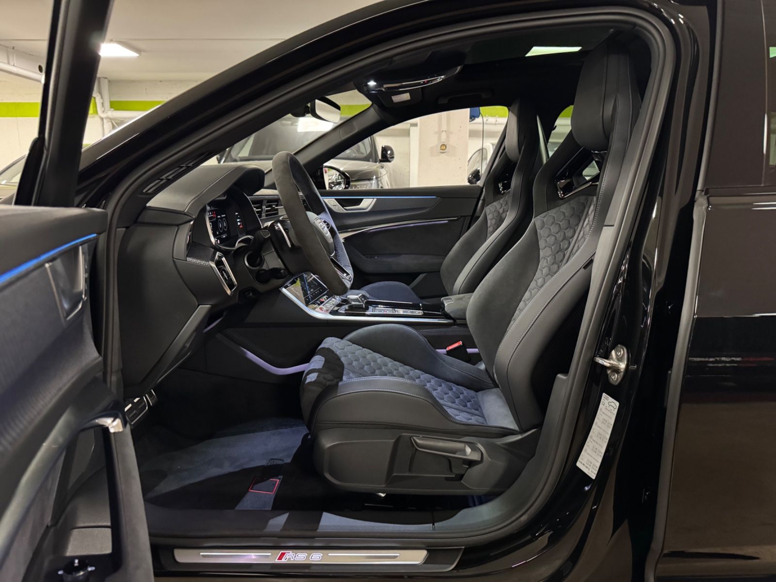 Fahrzeugabbildung Audi RS6 PERFORMANCE SCHALENSITZE CERAMIC B&O 25 FULL