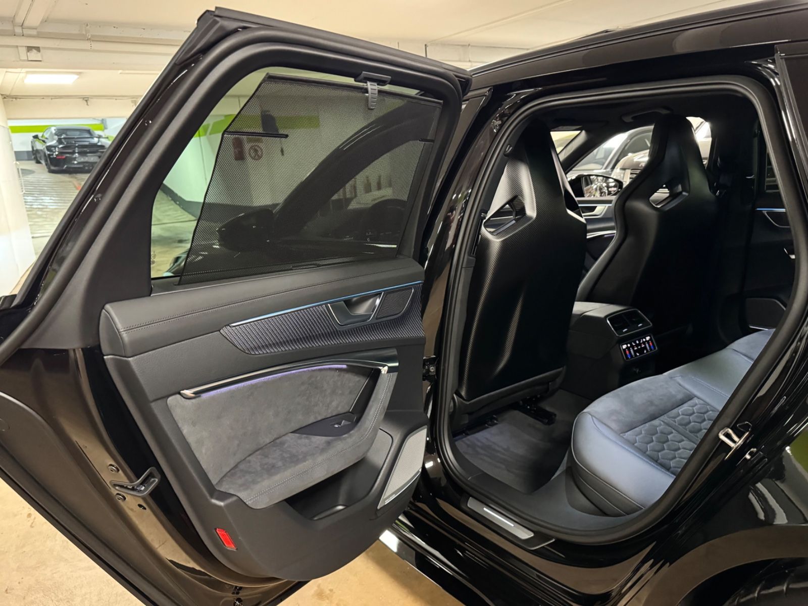 Fahrzeugabbildung Audi RS6 PERFORMANCE SCHALENSITZE CERAMIC B&O 25 FULL
