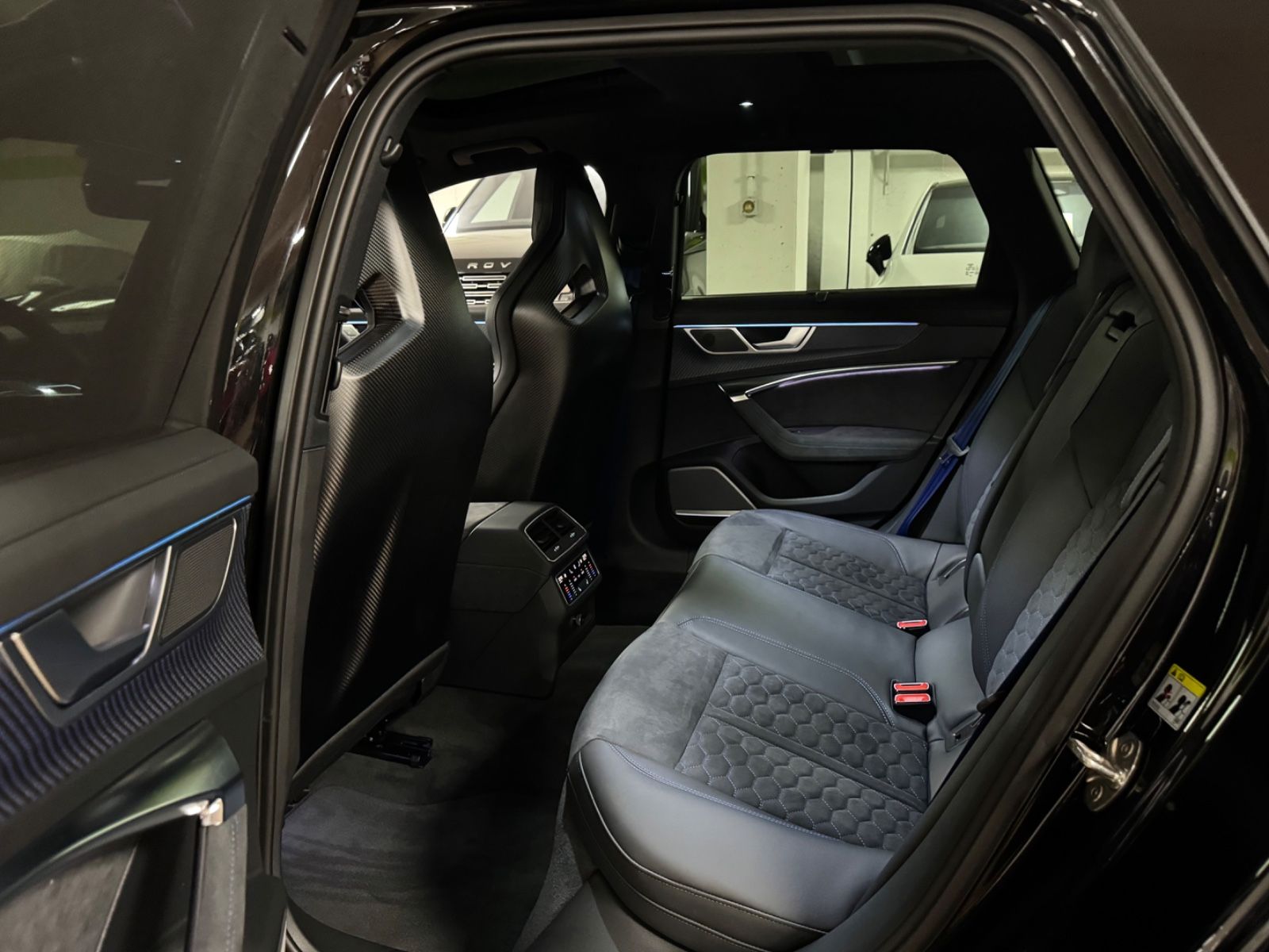 Fahrzeugabbildung Audi RS6 PERFORMANCE SCHALENSITZE CERAMIC B&O 25 FULL