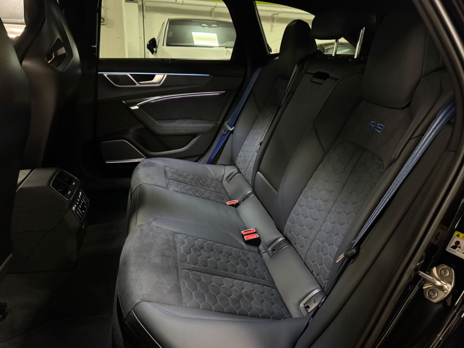 Fahrzeugabbildung Audi RS6 PERFORMANCE SCHALENSITZE CERAMIC B&O 25 FULL