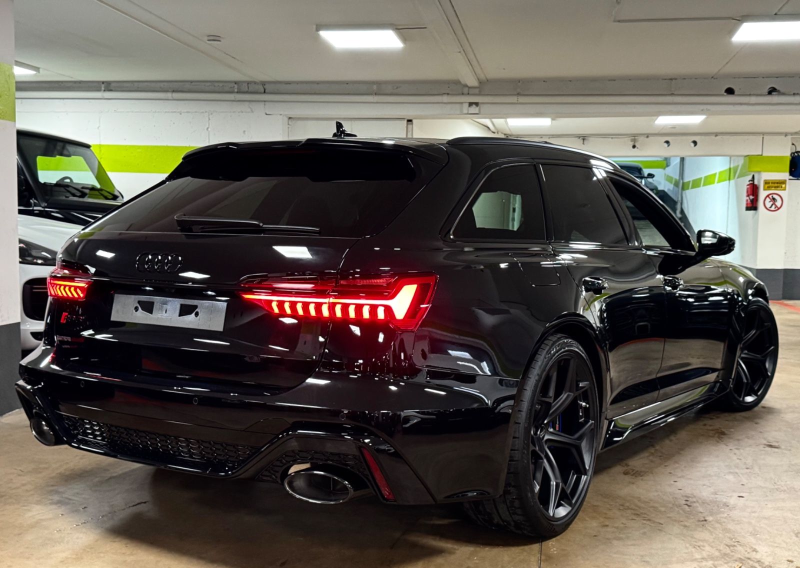 Fahrzeugabbildung Audi RS6 PERFORMANCE SCHALENSITZE CERAMIC B&O 25 FULL