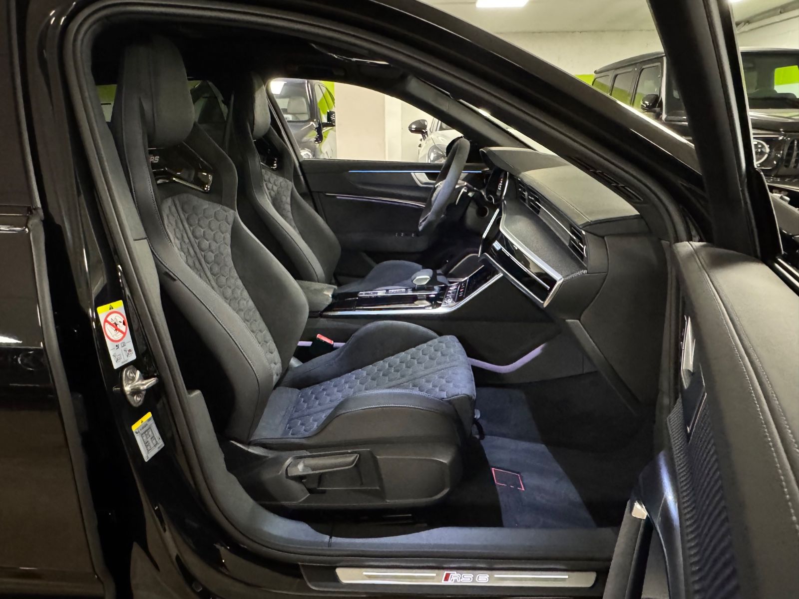 Fahrzeugabbildung Audi RS6 PERFORMANCE SCHALENSITZE CERAMIC B&O 25 FULL