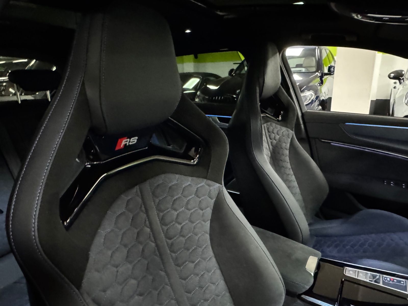 Fahrzeugabbildung Audi RS6 PERFORMANCE SCHALENSITZE CERAMIC B&O 25 FULL