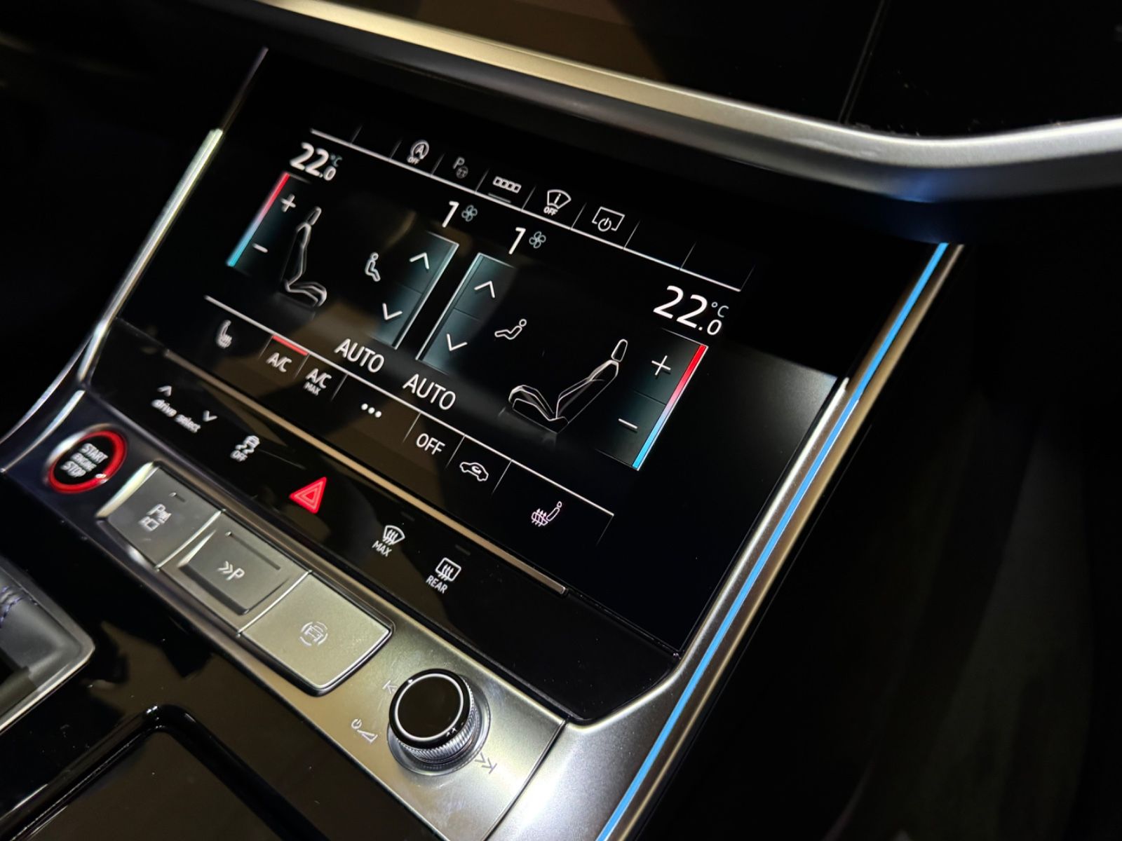 Fahrzeugabbildung Audi RS6 PERFORMANCE SCHALENSITZE CERAMIC B&O 25 FULL