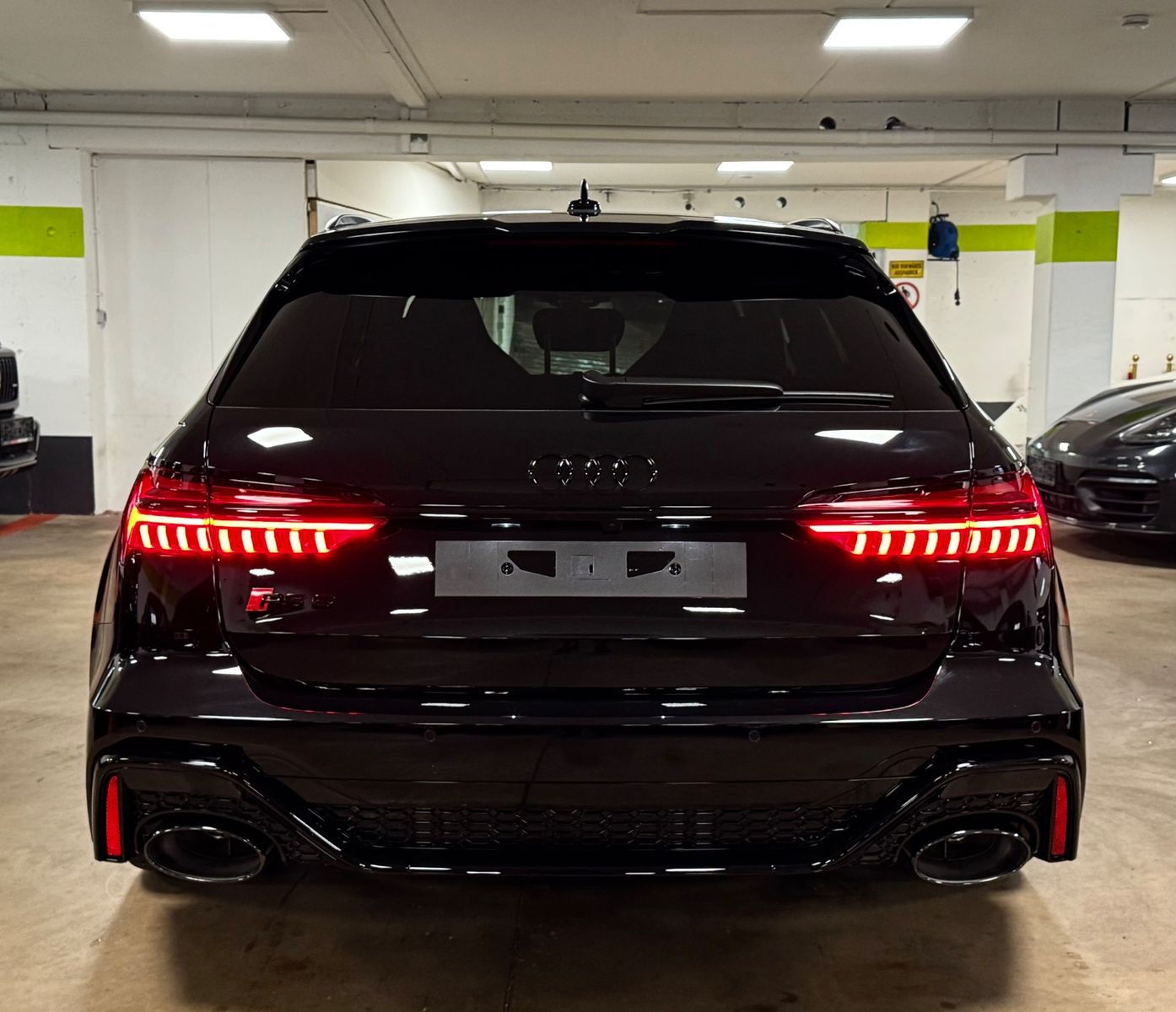 Fahrzeugabbildung Audi RS6 PERFORMANCE SCHALENSITZE CERAMIC B&O 25 FULL