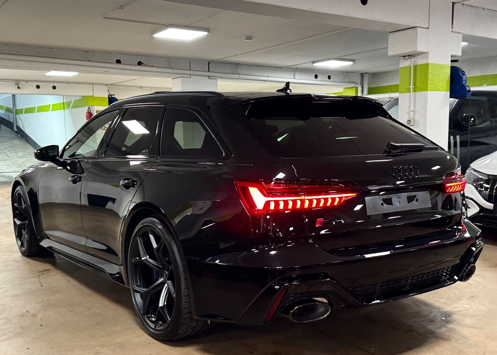 Fahrzeugabbildung Audi RS6 PERFORMANCE SCHALENSITZE CERAMIC B&O 25 FULL