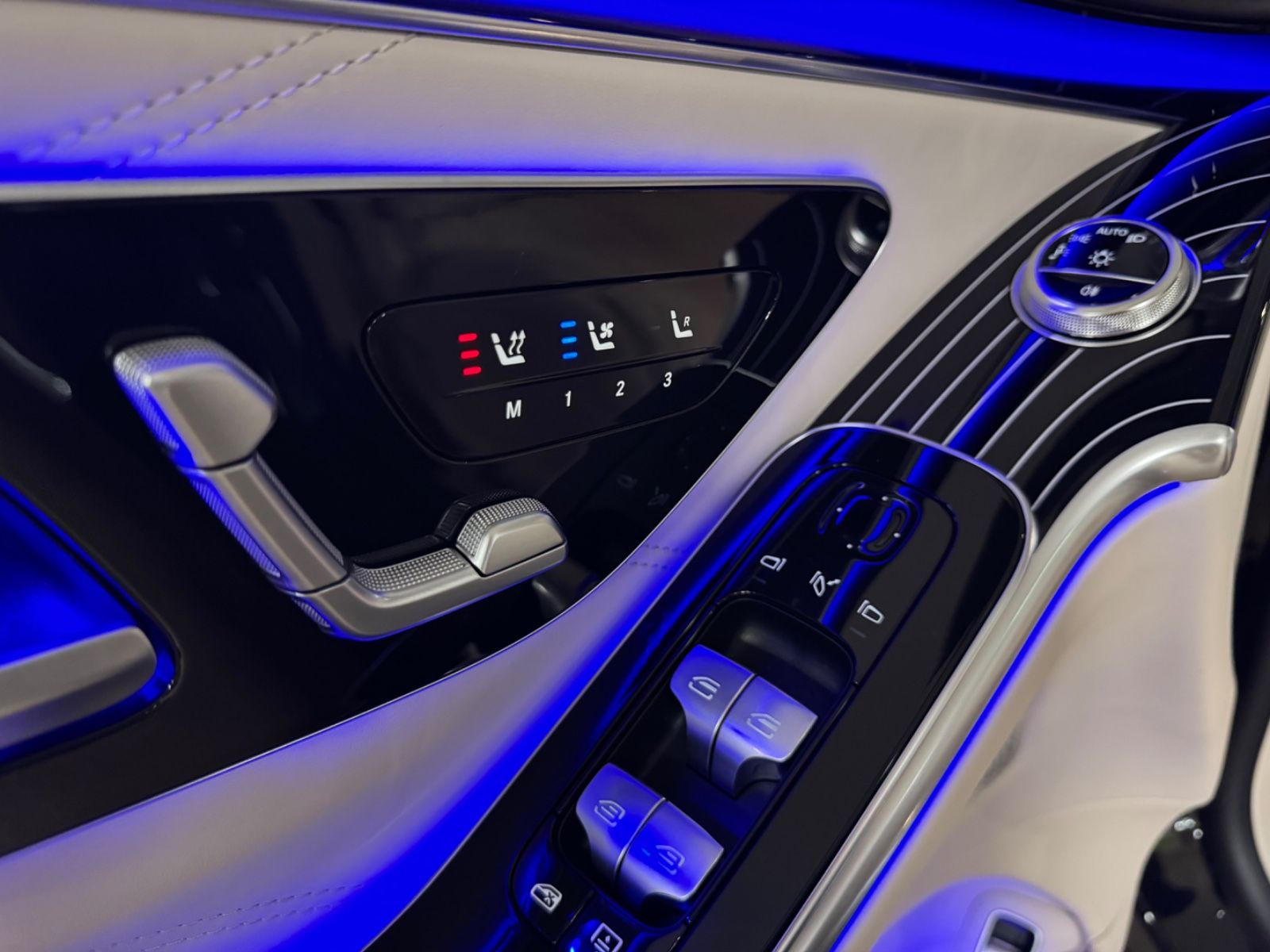 Fahrzeugabbildung Mercedes-Benz S 580 MAYBACH EXCUTIVE FIRSTCLASS TV MASSAG FULL