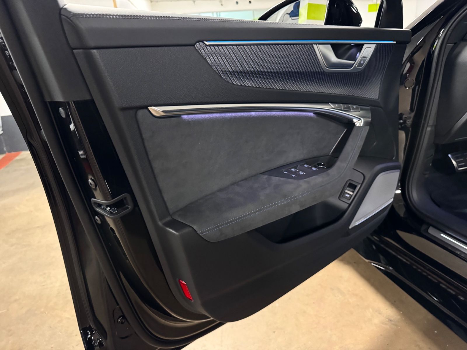 Fahrzeugabbildung Audi RS6 PERFORMANCE CARBON CERAMIC B&O PANO 25 FULL!