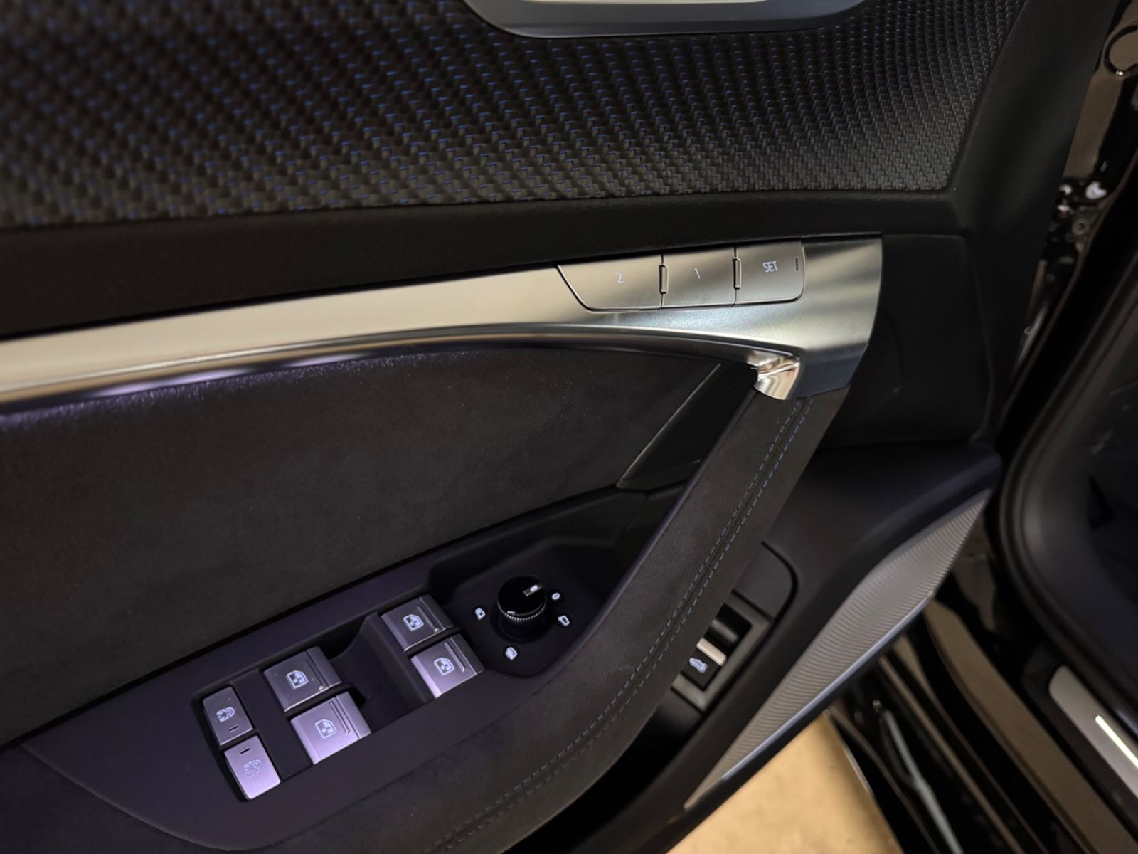 Fahrzeugabbildung Audi RS6 PERFORMANCE CARBON CERAMIC B&O PANO 25 FULL!