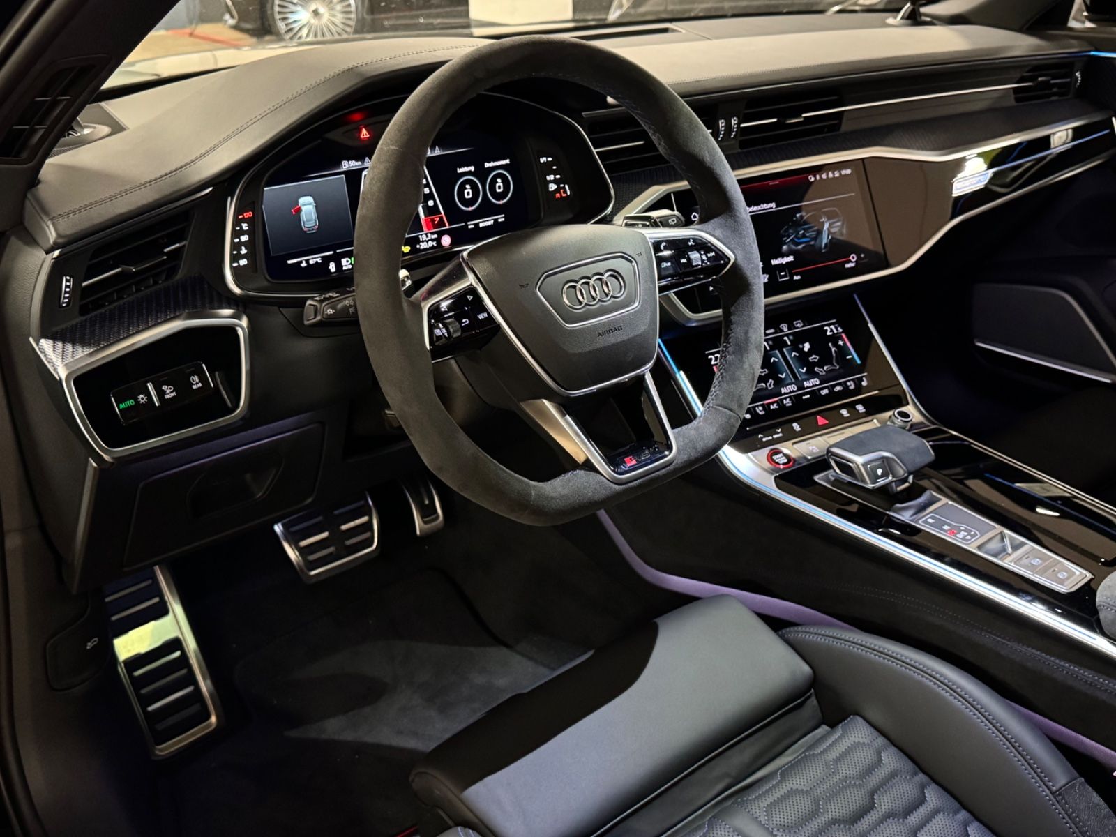 Fahrzeugabbildung Audi RS6 PERFORMANCE CARBON CERAMIC B&O PANO 25 FULL!