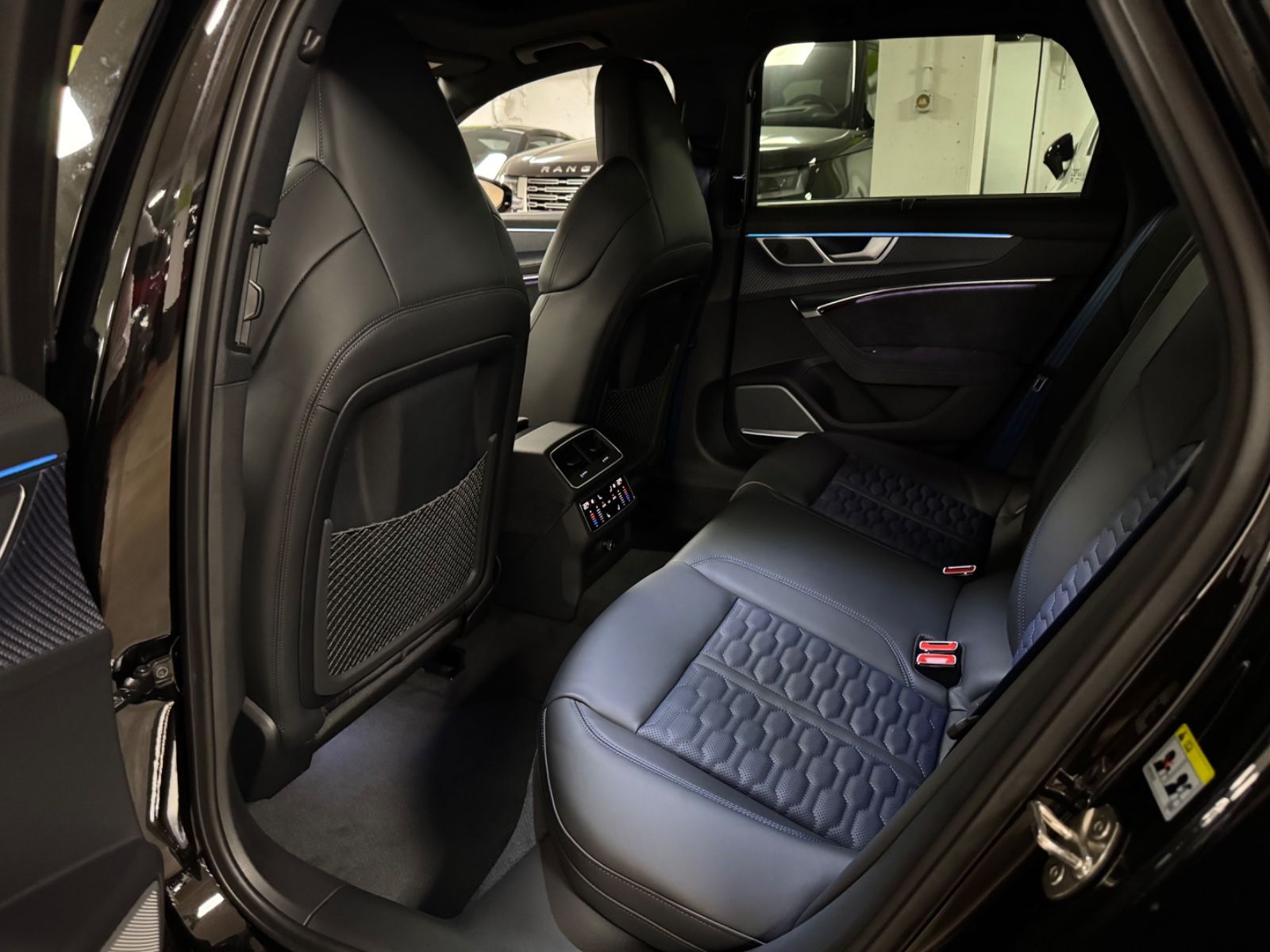 Fahrzeugabbildung Audi RS6 PERFORMANCE CARBON CERAMIC B&O PANO 25 FULL!