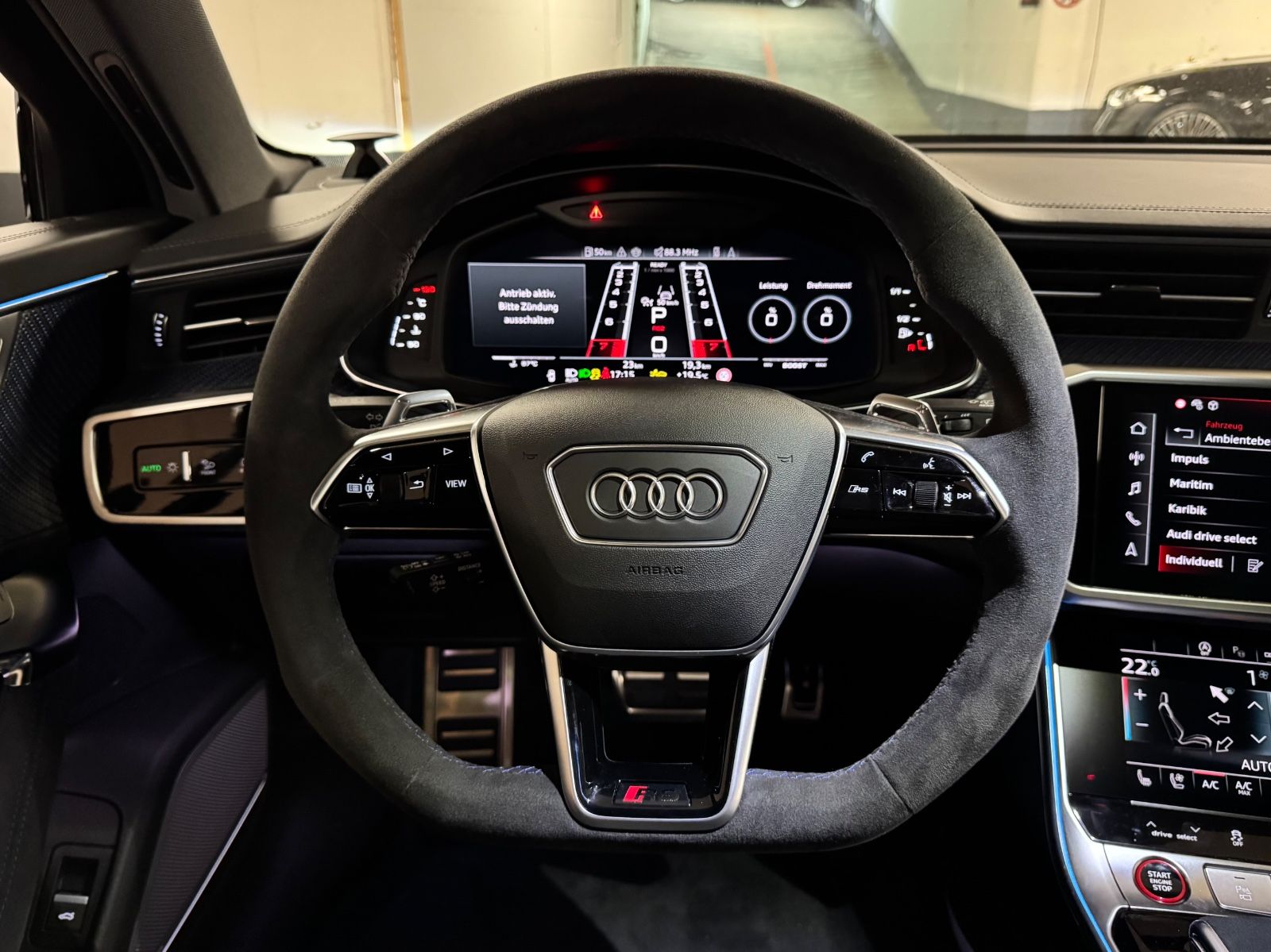 Fahrzeugabbildung Audi RS6 PERFORMANCE CARBON CERAMIC B&O PANO 25 FULL!